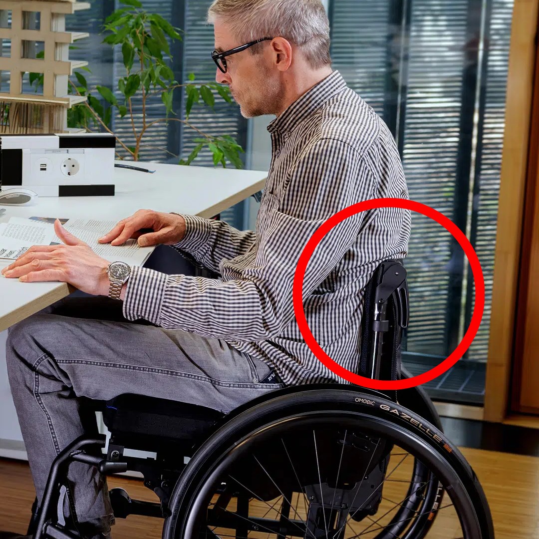 Aktivrollstuhl mit Klappgriffen